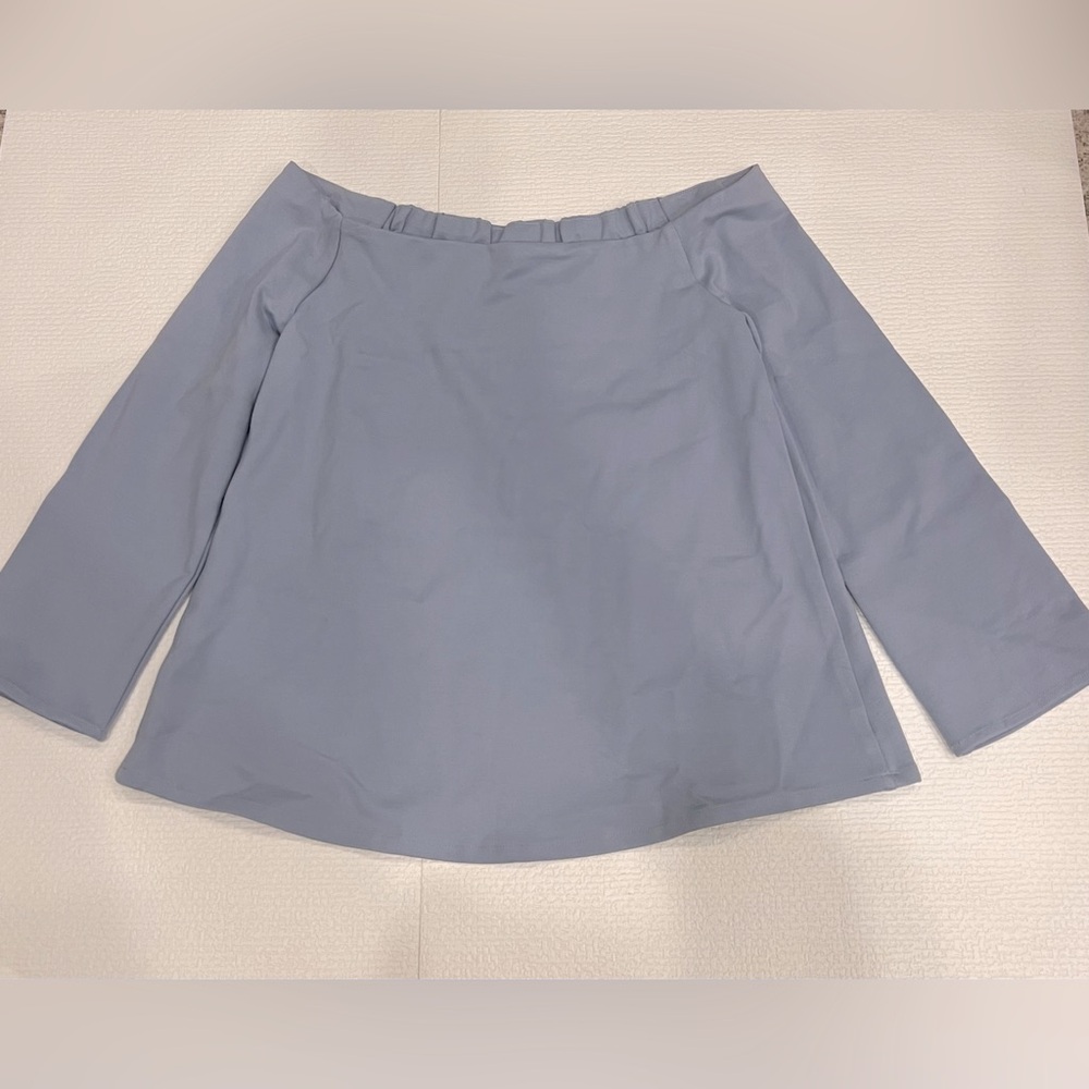 TUCKERNUCK Miranda Off-Shoulder Light Blue Blouse
Size Small - Picture 3 of 7